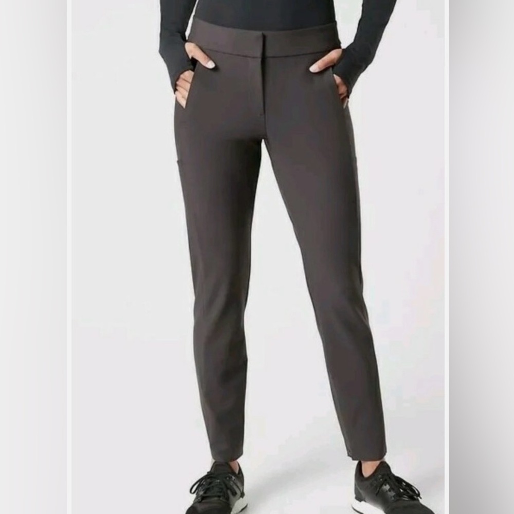 Athleta Stellar Trouser, NWT, Shale, Size 8P